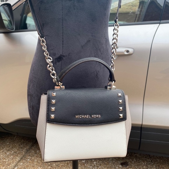 Michael Kors Karla mini convertible crossbody bag - Picture 3 of 13